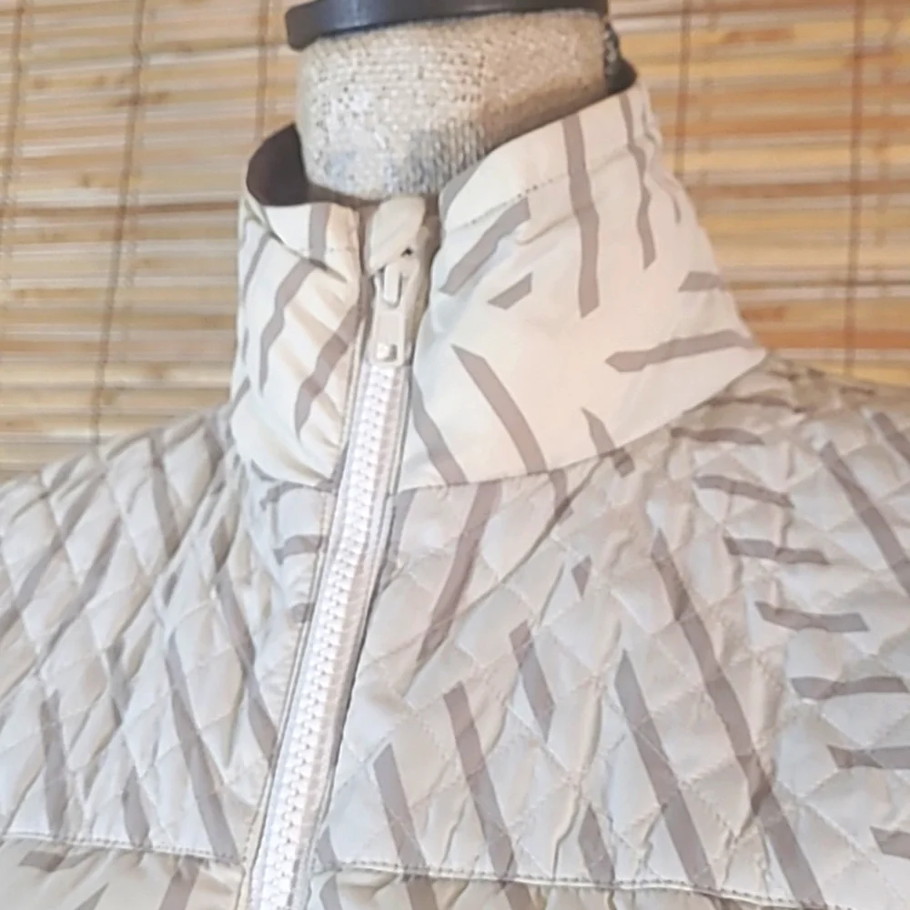 Carve Designs Low Profile Quilted Puffer - Picture 5 of 13